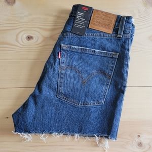 NWT Levi's Premium Ribcage Jean Shorts Size 29